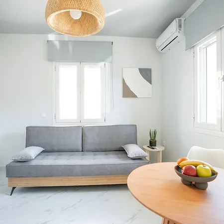 Agora Luxury